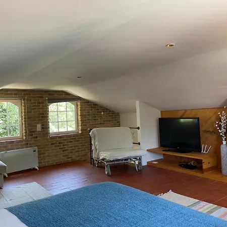 A House In The Woods Синтра