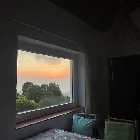 בית נופש A House In The Woods סינטרה